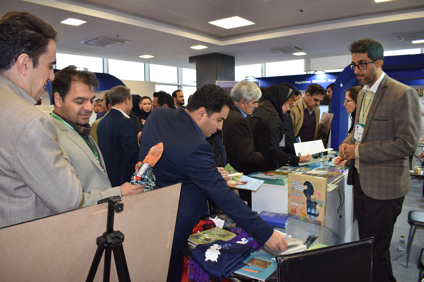 حضور طرح حفاظت از تالاب های ایران در دومین کنفرانس دو سالانه اقتصاد آب 